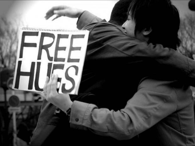 Free_hugs